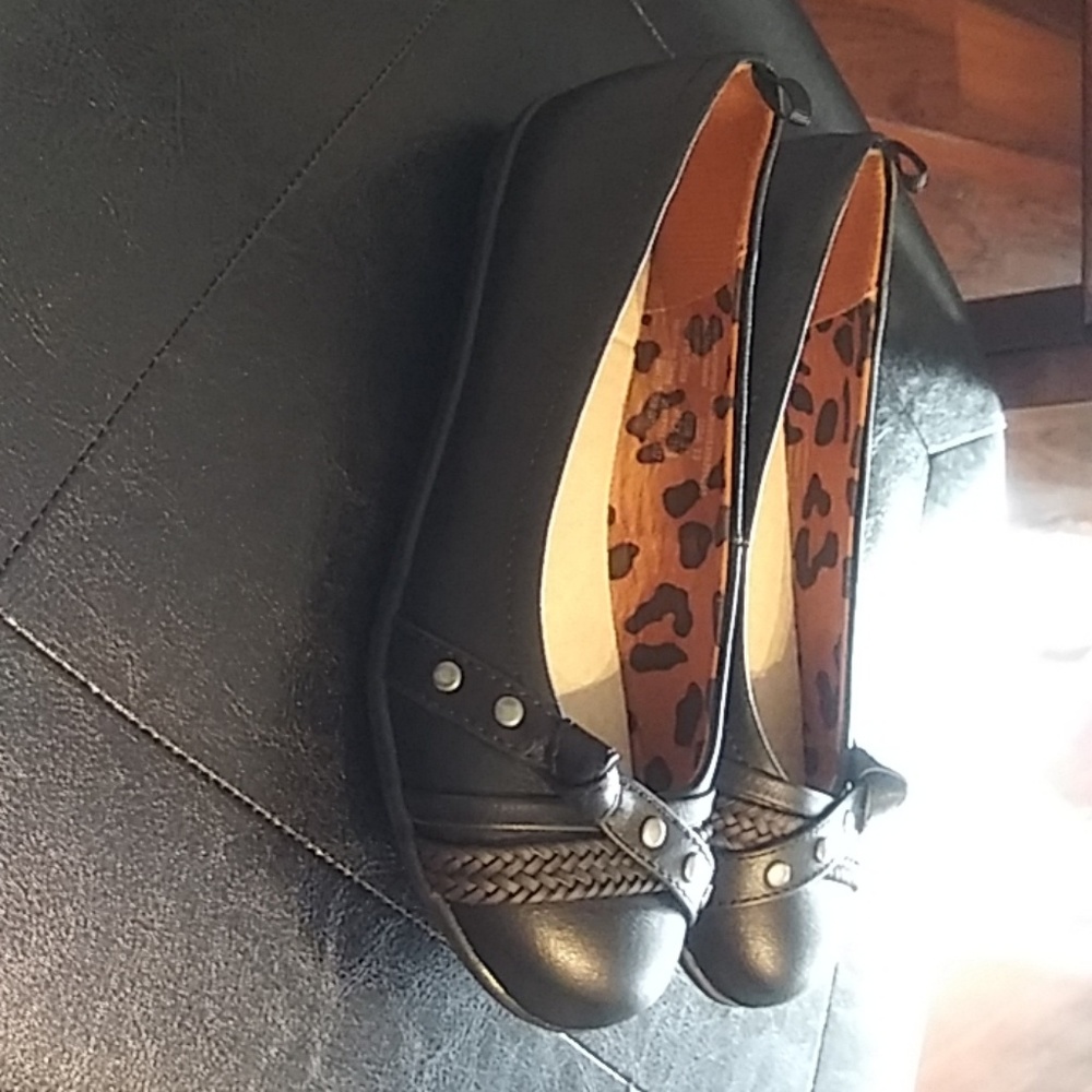 NWOT: Faded Glory Little Girls Flat US Size 13